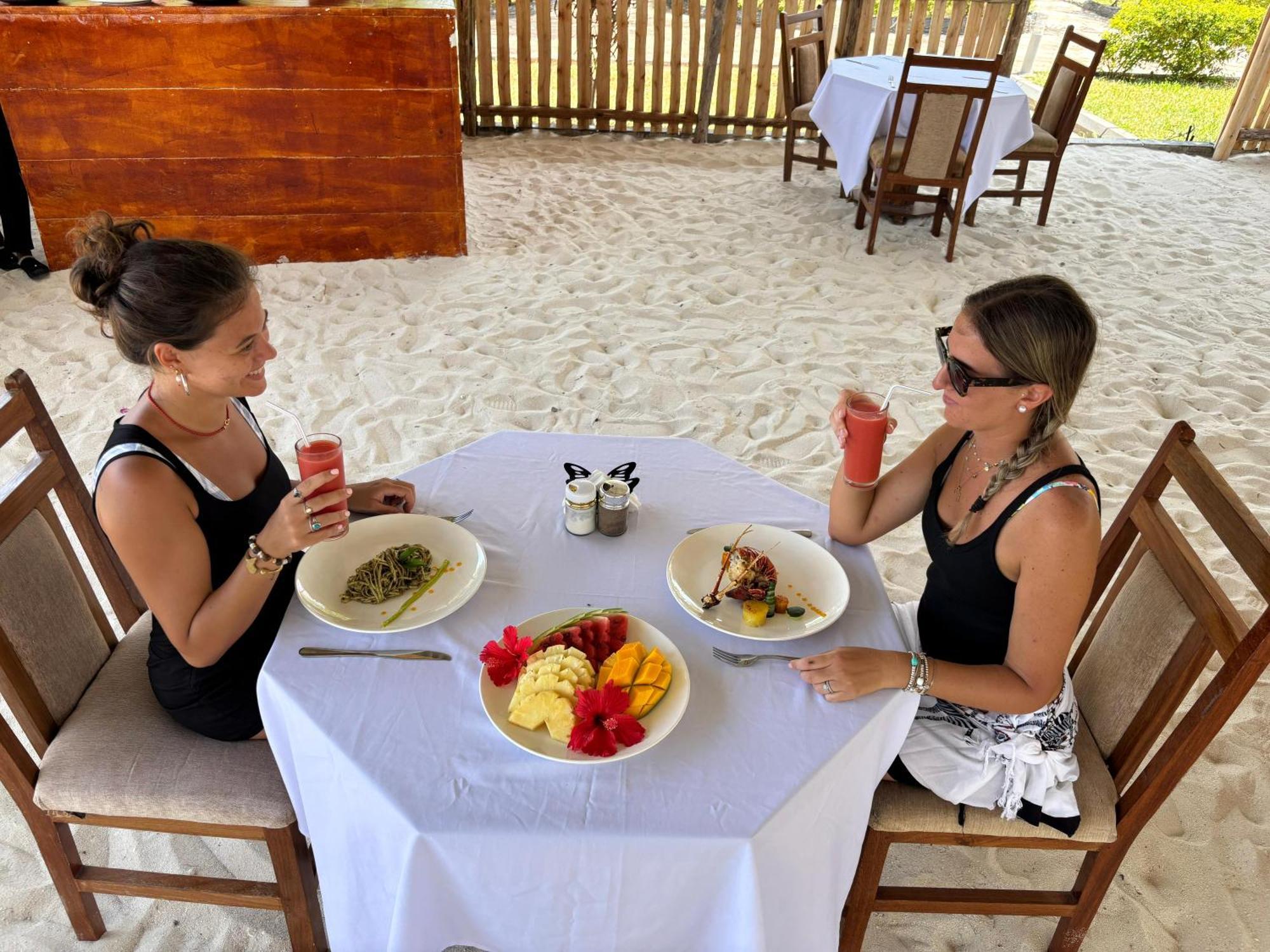 Taj Nungwi Hotel Banda Kuu Kültér fotó